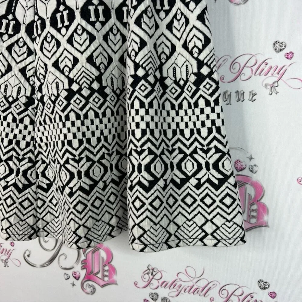 Aeropostale skirt stretchy Aztec boho Black and White Patterned Mini Skirt